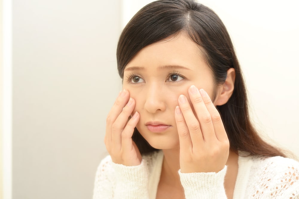 10 Dấu hiệu báo hiệu làn da của bạn đang bị lão hóa